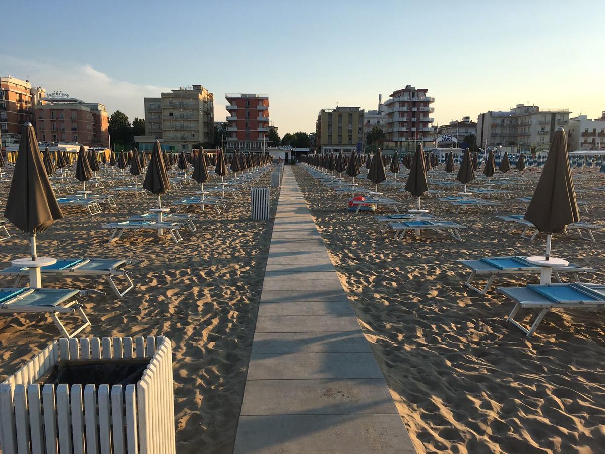 Hotel Rebola Rimini Exteriér fotografie